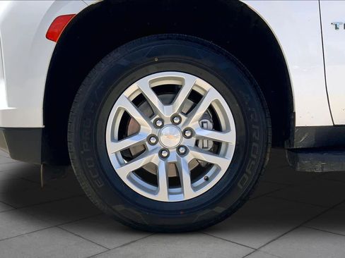 Used 2024 Chevrolet Tahoe LT image 11