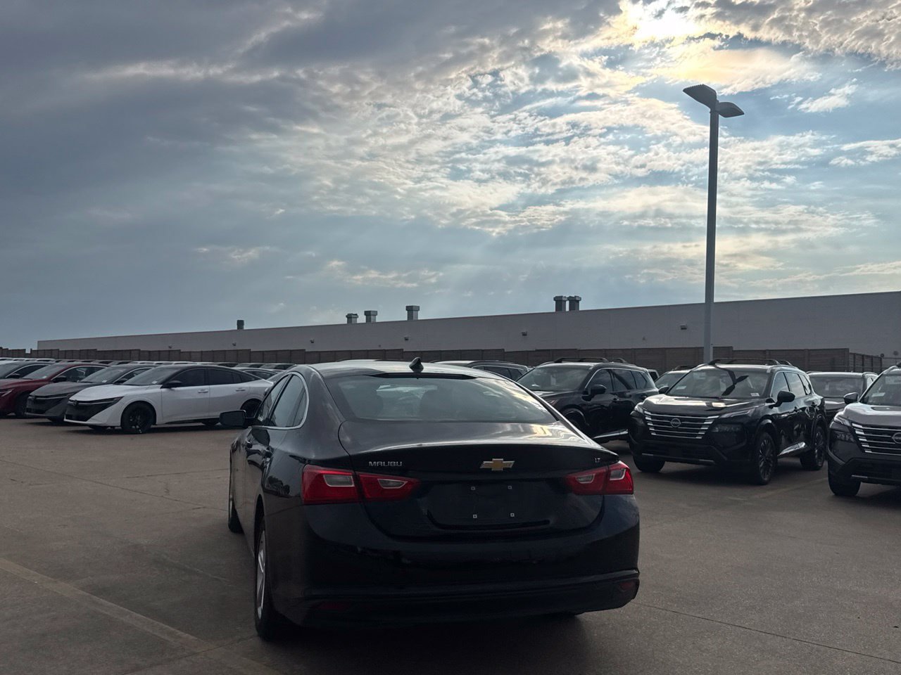 Used 2025 Chevrolet Malibu LT FWD image 20