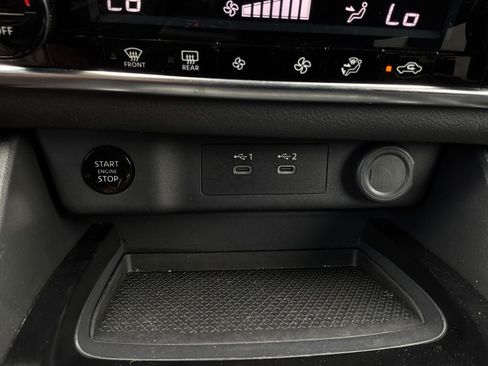 Used 2025 Nissan Rogue SV AWD/4WD image 24