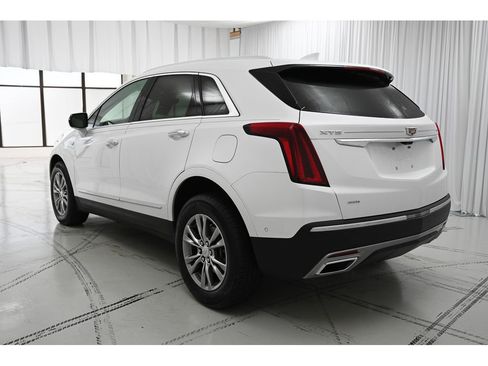 Used 2022 Cadillac XT5 Premium Luxury w/ Technology Package image 5