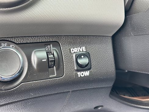 Used 2013 Chevrolet Sonic LT FWD image 18