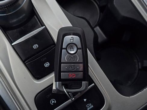 Used 2021 Ford Explorer XLT w/ Equipment Group 202A image 34