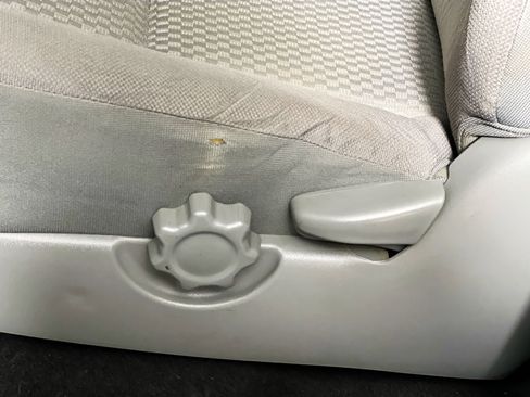 Used 2012 Toyota Tacoma Base image 15