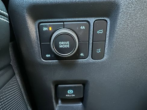 New 2025 Ford Expedition Platinum w/ Stealth Appearance Package image 48