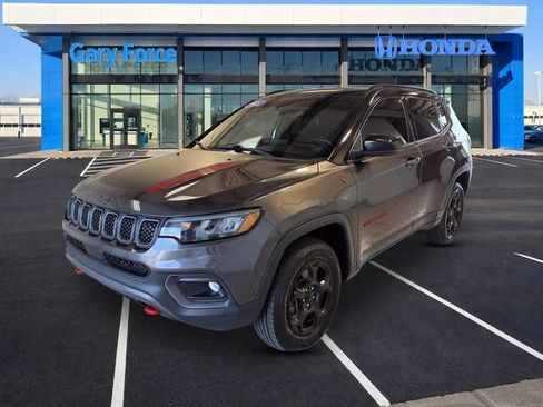 Used 2023 Jeep Compass Trailhawk AWD/4WD image 4
