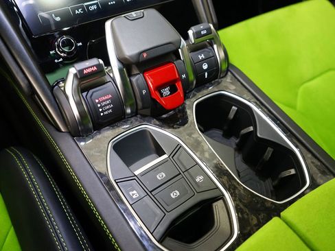 Used 2022 Lamborghini Urus image 20