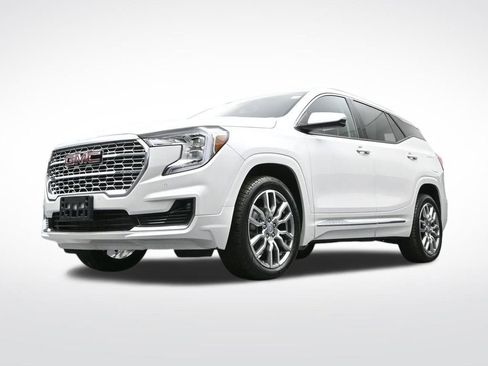 Used 2022 GMC Terrain Denali image 32