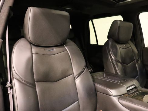 Used 2015 Cadillac Escalade Platinum image 15