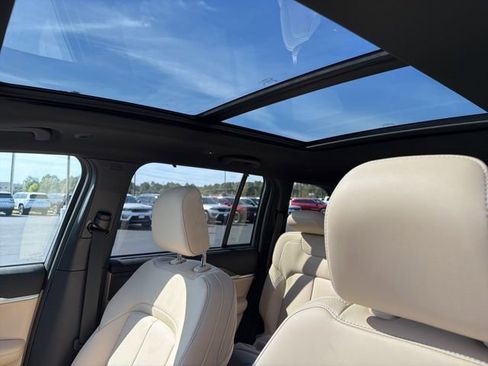 New 2025 Jeep Grand Cherokee Limited w/ Luxury Tech Group II image 10