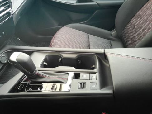 Used 2026 Nissan Sentra SR w/ Floor Mat Package FWD image 38
