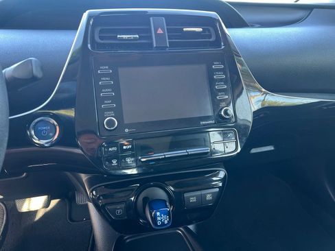 Used 2021 Toyota Prius L Eco FWD image 44