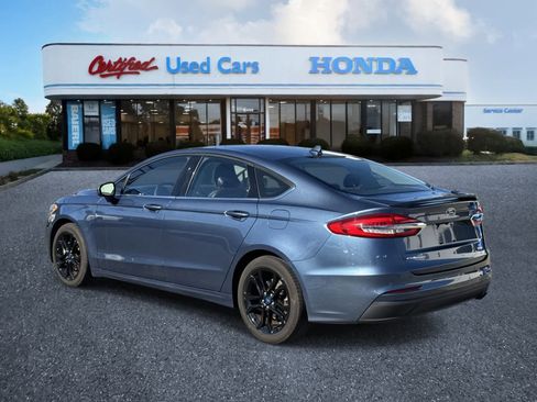 Used 2019 Ford Fusion SE w/ Equipment Group 151A image 3