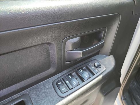 Used 2021 RAM 3500 Tradesman w/ Chrome Appearance Group AWD/4WD image 18