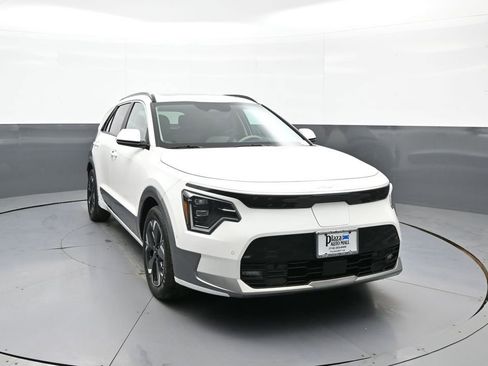 New 2025 Kia Niro Wave w/ Wave Preserve Package image 3