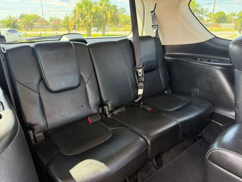 Used 2019 Nissan Armada Platinum w/ Captain's Chairs Package RWD image 15