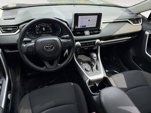 Used 2025 Toyota RAV4 LE AWD/4WD image 15