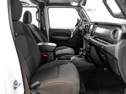 Used 2023 Jeep Wrangler Unlimited w/ Cold Weather Group AWD/4WD image 30