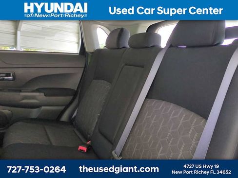Used 2024 Mitsubishi Outlander Sport ES AWD/4WD image 14