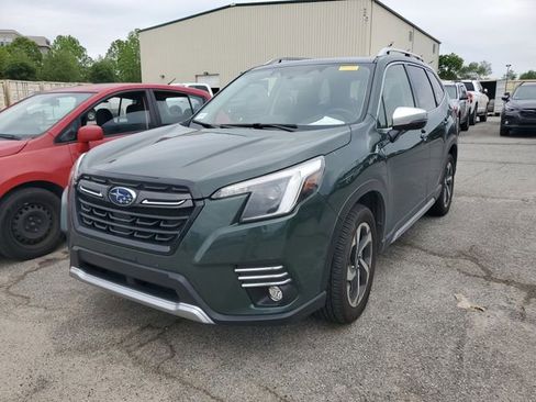 Used 2023 Subaru Forester Touring AWD/4WD image 3