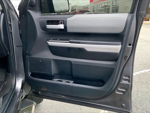 Used 2018 Toyota Tundra Limited w/ Limited Premium Package image 22