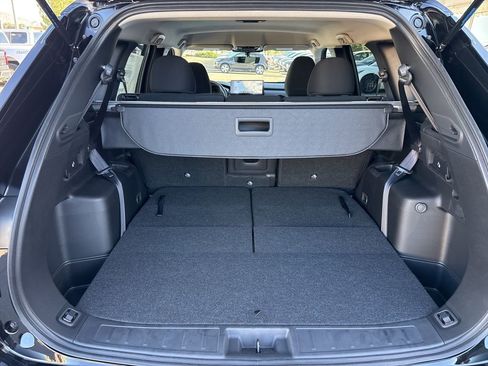 New 2025 Mitsubishi Outlander ES image 30