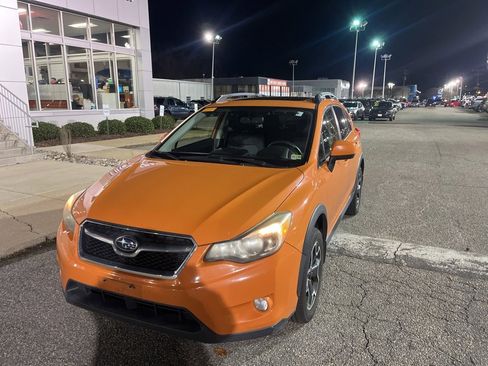 Used 2014 Subaru Crosstrek 2.0i Premium w/ Moonroof Package image 7