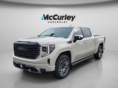 Used 2026 GMC Sierra 1500 Denali Ultimate AWD/4WD image 3