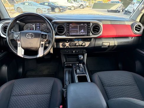 Used 2021 Toyota Tacoma SR5 image 5