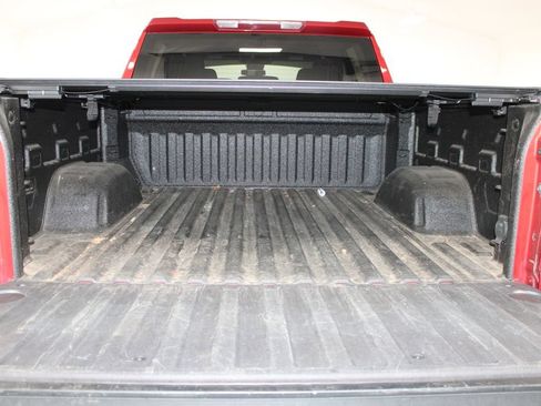 Used 2023 Chevrolet Silverado 1500 LT AWD/4WD image 13
