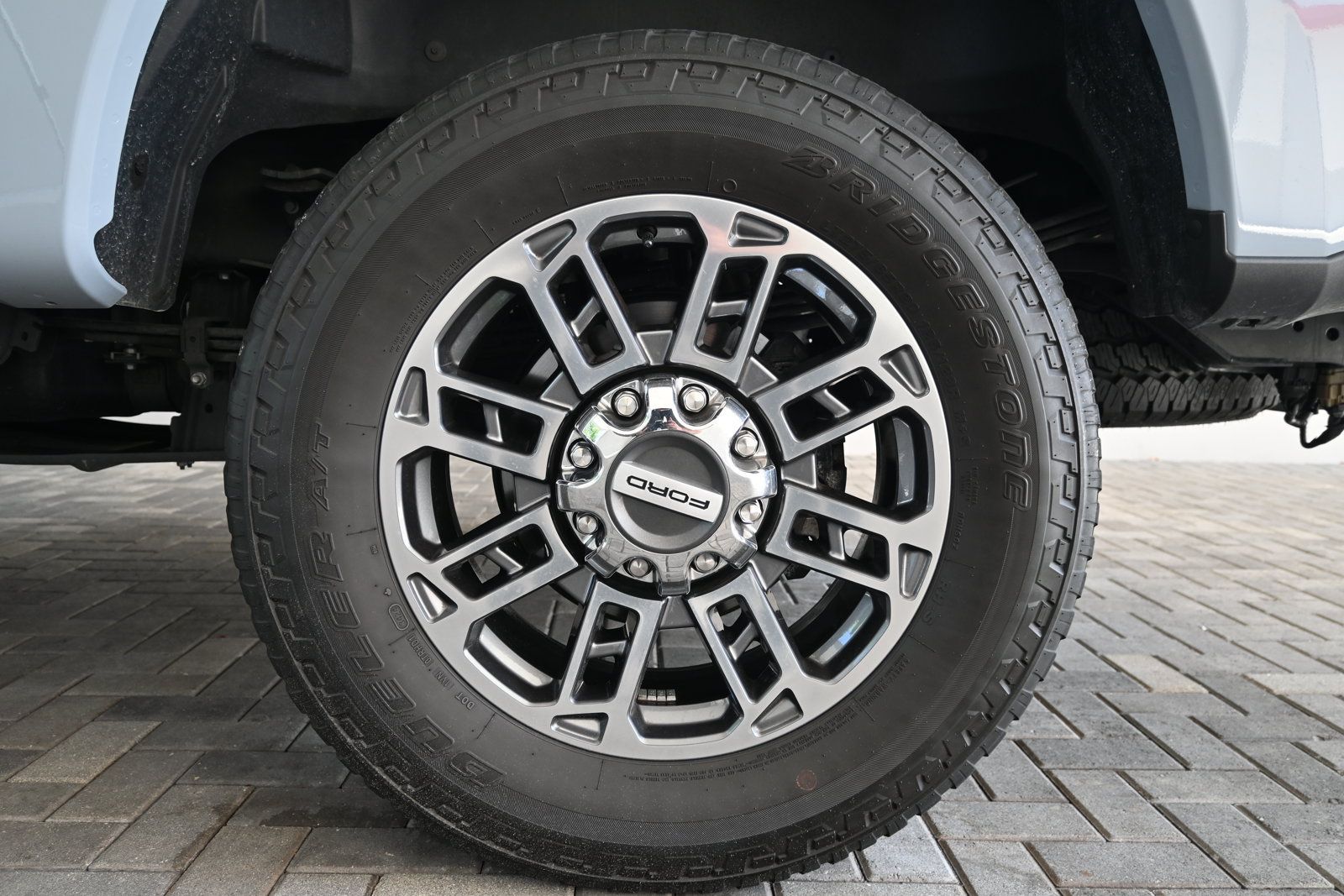 Used 2024 Ford F350 Limited w/ FX4 Off-Road Package AWD/4WD image 45