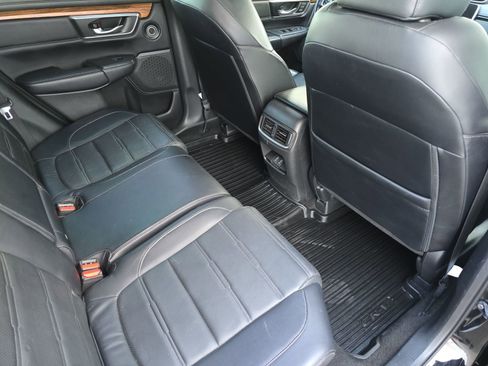 Used 2018 Honda CR-V Touring image 13