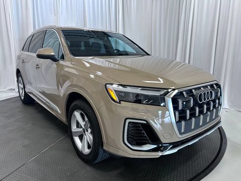 Used 2025 Audi Q7 3.0T Premium AWD/4WD image 26
