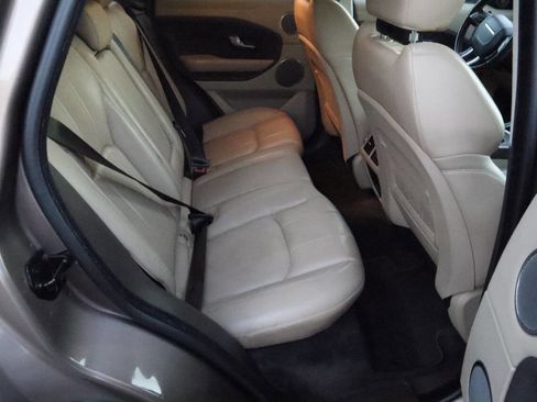 Used 2018 Land Rover Range Rover Evoque SE Premium image 12