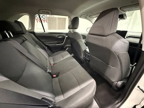 Certified 2025 Toyota RAV4 XLE AWD/4WD image 7