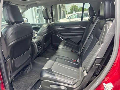 Used 2021 Jeep Grand Cherokee L Limited w/ Trailer Tow Group (B) AWD/4WD image 3