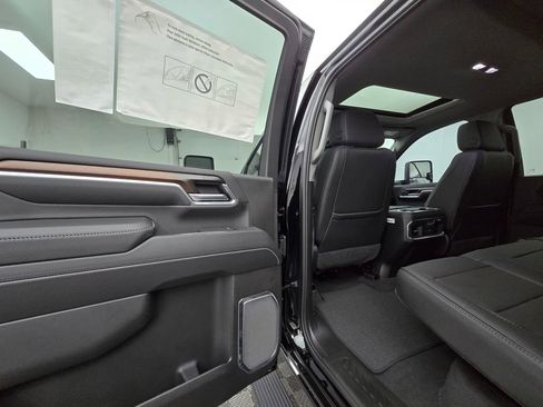 New 2025 GMC Sierra 2500 Denali w/ Denali Reserve Package image 43
