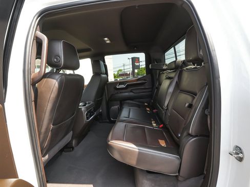 Used 2024 GMC Sierra 1500 Denali w/ Denali Reserve Package AWD/4WD image 36