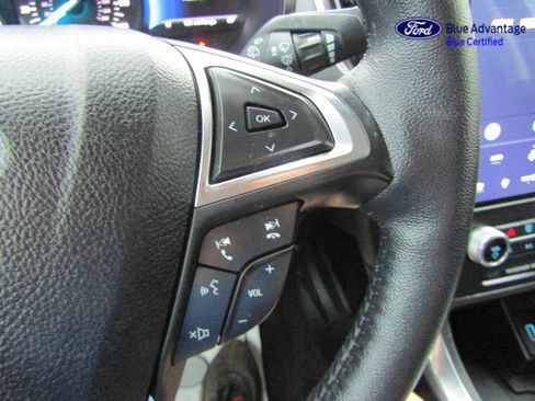 Certified 2024 Ford Edge Titanium AWD/4WD image 35
