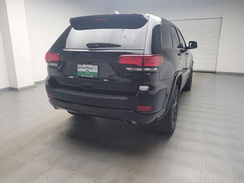 Used 2020 Jeep Grand Cherokee Altitude AWD/4WD image 7