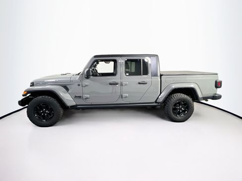 Used 2023 Jeep Gladiator Sport AWD/4WD image 8