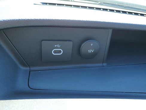 New 2025 Ford Transit 250 148 Medium Roof w/ Load Area Protection Package image 30