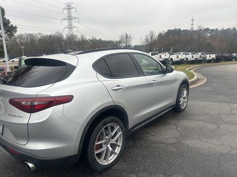 Used 2019 Alfa Romeo Stelvio Sport w/ Quick Order Package 22J Sport image 9