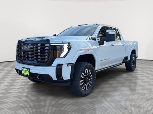 Used 2025 GMC Sierra 2500 Denali Ultimate AWD/4WD image 4