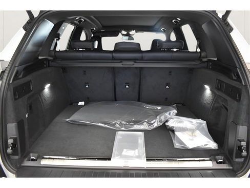 New 2026 BMW X5 xDrive50e image 26