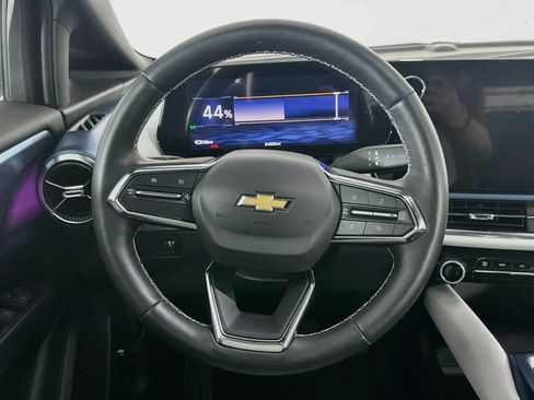 Used 2024 Chevrolet Equinox EV LT FWD image 18