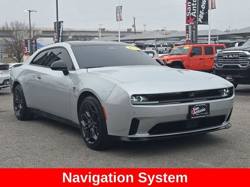 Used 2025 Dodge Charger R/T w/ Quick Order Package 25M R/T image 2