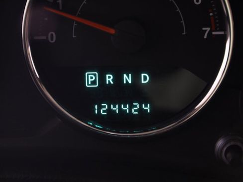 Used 2013 Jeep Wrangler Unlimited Sahara image 31