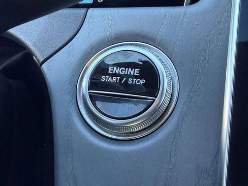 Used 2025 Mercedes-Benz E 53 AMG e 4MATIC Sedan image 34