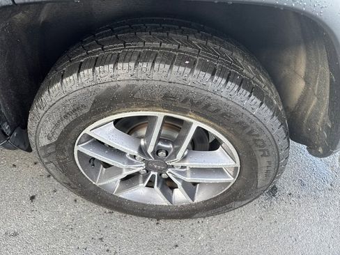 Used 2021 Jeep Grand Cherokee Limited w/ Trailer Tow Group IV image 32