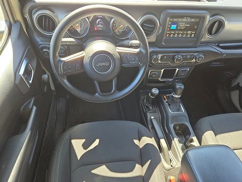 Used 2022 Jeep Wrangler Unlimited Sport image 11